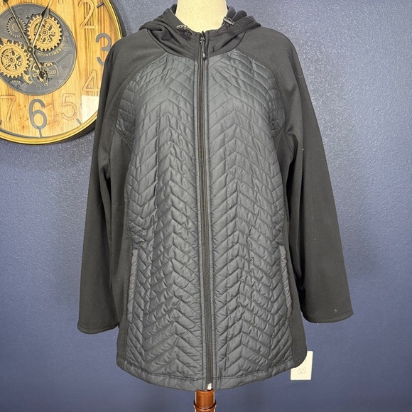 Lane Bryant Active Black Quilted Puffer Jacket Plus Size 22/24 - Picture 1 of 6